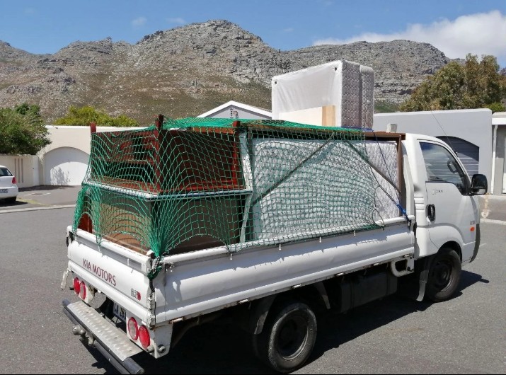 FTH Transport truck loaded with furniture